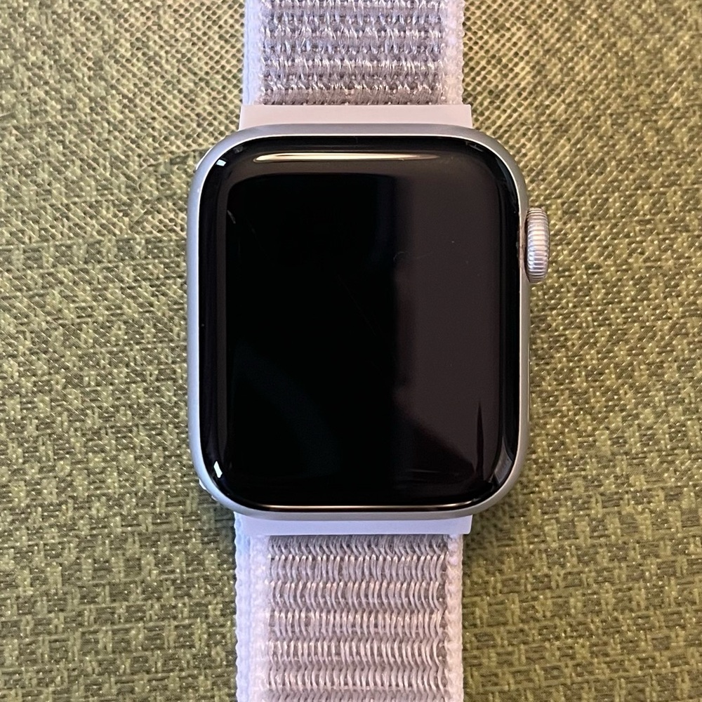Apple Watch Series 6 GPS WIFI 40mm Silver Aluminum
